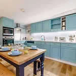 3 Bed In Whitby Oc-89568 *