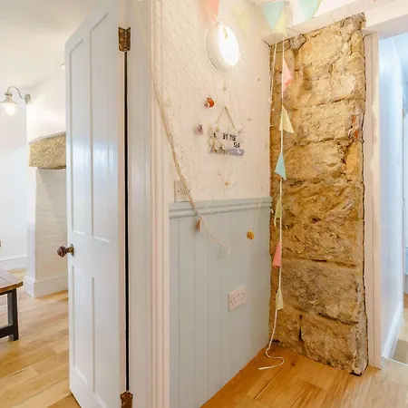 펜션 3 Bed In Robin Hoods Bay 89568 로빈후즈베이