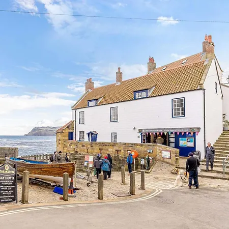 펜션 3 Bed In Robin Hoods Bay 89568 로빈후즈베이