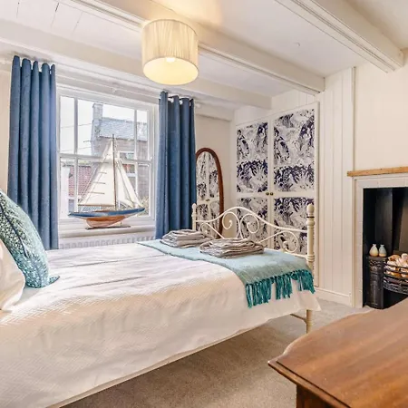 3 Bed In Whitby Oc-89568 *